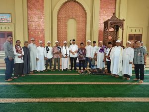 Laksanakan Sholat Jum’at di Masjid Al – Ihsan Markaz Islamy, Pj Bupati Kampar : Cek Kondisi Masjid Yang Menjadi Prioritas Sesuai Amanah Gubri.