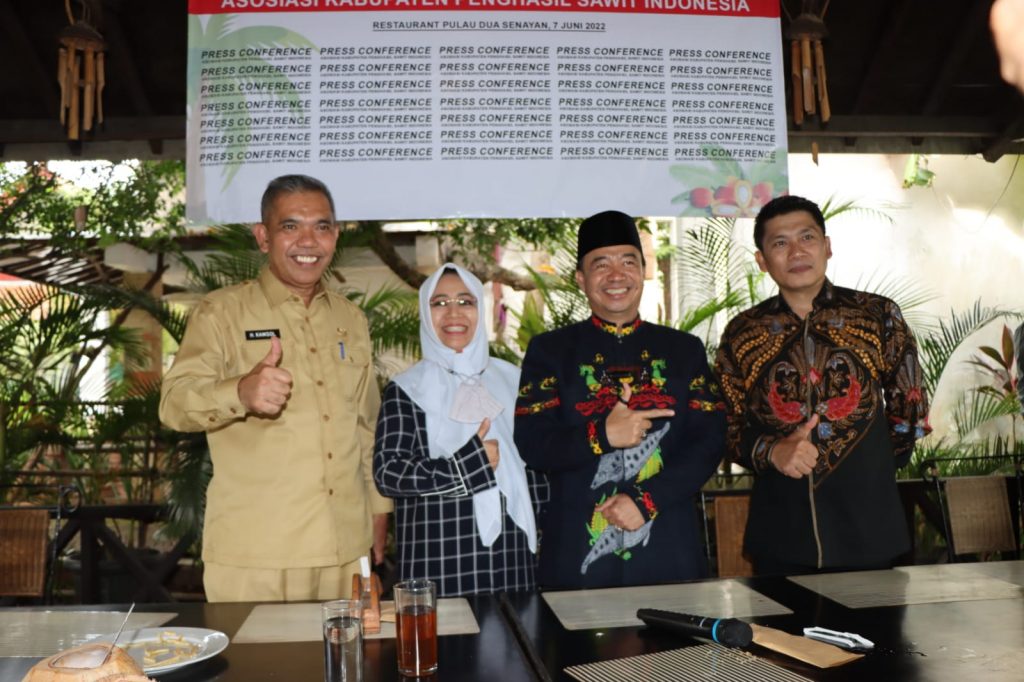 Rapat Formatur Asosiasi Kabupaten Penghasil Sawit Indonesia (AKAPSI) Tuntas.