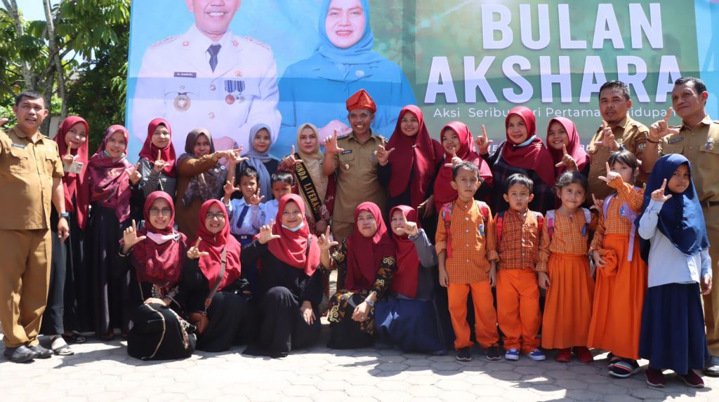 Siapkan Generasi Berkualitas, Pj Bupati Kampar Canangkan Bulan Akshara Beriman di Kabupaten Kampar