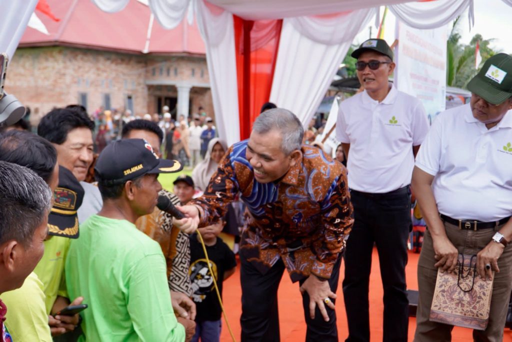 Penjabat Bupati Kampar Launching Beras Kampar Cap Ulu Kasok