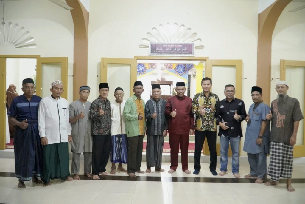 Silaturrahmi dengan HWKK Tanjung Pinang, Pj Bupati Kampar resmikan Al-Quran Centre Al-Kampary dan Central UMKM Produk Khas Kampar