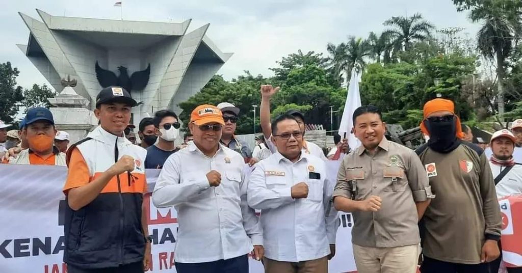 BBM Naik! Harga Naik! Rakyat Menjerit! “PKS Tolak Kenaikkan BBM