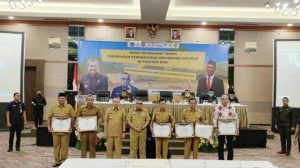 Serius Jalankan Program Stunting RAPP Kembali Terima Penghargaan dari Gubernur Riau