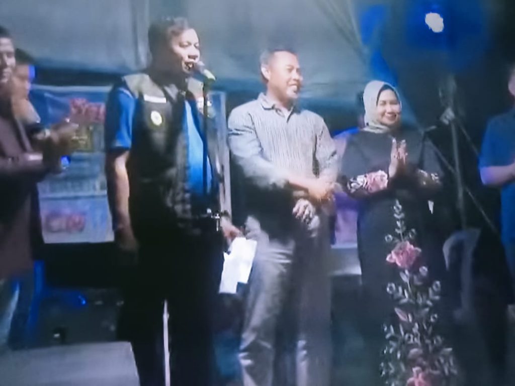 Melayur Jalur di Desa Sikakak, Plt Bupati Kuansing Apresiasi Kekompakan Masyarakat