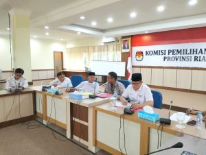 Jalin Silaturahmi, DPW Partai Perindo Riau Sambangi KPUD Riau