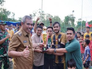 PJ Bupati Kampar Tutup Open Turnamen Futsal HUT UPC VII se-Kabupaten