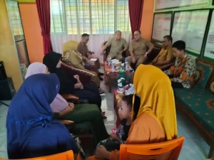 Dinas Pendidikan Kepemudaan dan Olahraga Kabupaten Kampar, Respon Cepat Pengaduan Masyarakat, Guna Memberikan Jaminan, Agar Tidak Ada Sekolah Yang Mengeluarkan Muridnya