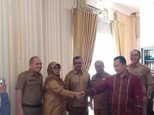 Dinas Pendidikan Kepemudaan dan Olahraga Kabupaten Kampar, Fasilitasi Perdamaian Kesalahpahaman Antara Orang Tua Wali Murid Dengan Guru Wali Kelas