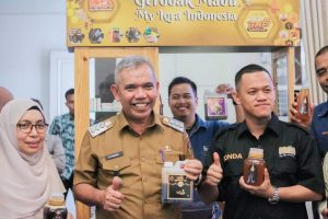 Seminar Kewirausahaan Internasional Lebah dan Kelulut Resmi dibuka PJ Bupati Kamsol