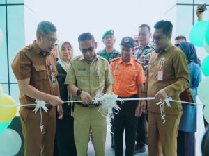 PJ Bupati Kamsol diwakili Plt Sekda Resmikan Gedung Laboratorium Sentral RSUD