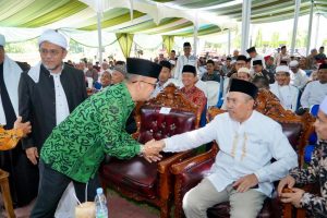 PJ Bupati Kampar Bersama Gubri hadiri Milad PP Darussalam Saran Kabun