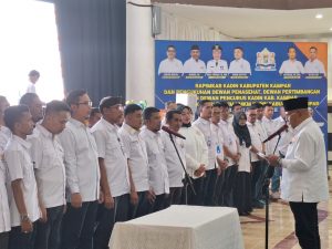 Irwan Saputra Resmi Dilantik Sebagai Ketua Kadin Kampar Yang Dikukuhkan Langsung Oleh Kadin Provinsi