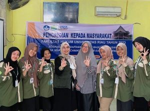 KKN DESA SEMUNAI 2023 SOSIALISASI PENDAFTARAN MEREK BAGI PELAKU USAHA DI DESA SEMUNAI PINGGIR