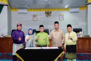 Pj Bupati Kampar dan DPRD Kampar Tandatangani Nota Kesepakatan KUA-PPAS APBD TA 2024
