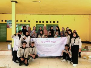 Workshop Pembuatan Nugget Ikan Patin  Meningkatkan Konsumsi Ikan Pada  Masyarakat Oleh Mahasiswa Kukerta Universitas Riau 2023 di Desa Kota Baru