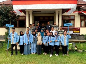 Mahasiswa UNRI Sukses Taja KUKERTA di Desa Hidup Baru