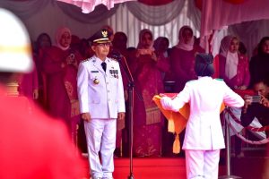 Pj. Bupati Kampar Jadi Inspektur Upacara  Kemerdekaan RI Ke-78 Tahun 2023, Berjalan Khidmat dan Lancar.