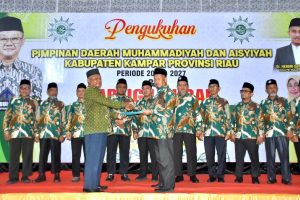 PJ Bupati diwakili PJ Sekda Kampar Hadiri Pengukuhan PD Muhammadiyah Dan Aisyiyah Kampar