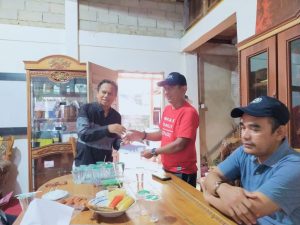 Ketua Kapemary Kampar Agus Candra  Besuk Seniman Khalil Zuhdy