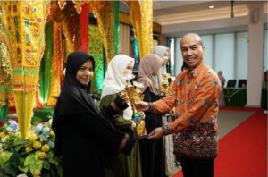 Lulusan Pondok Tahfidz Nurul Qur’an Juarai MTQ Internasional UIR