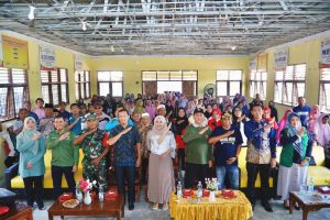 Isteri PJ Bupati drg. Yusi Apresiasi Fakultas Kedokteran Antusias Masyarakat Bukit Melintang Berobat Pada Baksos