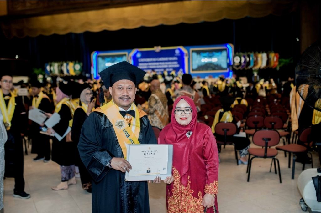 CATUR SUGENG SUSANTO WISUDA DI UGM