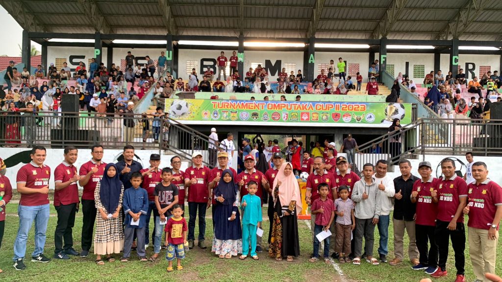 Disela Open Ceremony Omputaka Cup II Berikan Santunan Anak Yatim