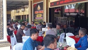Masyarakat Sejak Pagi Sudah Standby di Mapolres Giat Baksos dan Bakkes Polri Presisi Untuk Negeri