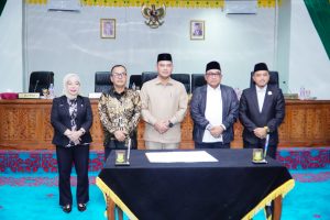 Pj Bupati Kampar Sampaikan Pidato Paripurna DPRD 21 Ranperda dan Laporan Banggar Terkait RAPBD 2024.