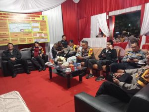 Pj Bupati Kampar dan Kapolres Ikuti Zoom Meeting PAM Tahun Baru 2024 di Posko Lapangan Merdeka