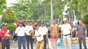Pj Bupati Kampar Muhammad Firdaus, SE., MM Buka Pertandingan Bola Volly Pada HUT PGRI Kampar Yang Didampingi Langsung Oleh PLT Kadisdikpora