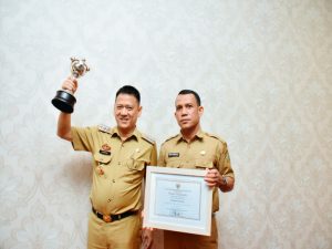 Kampar Sukses Raih Penghargaan Madya Anugerah Parahita Ekapraya (APE) Tingkat Nasional.