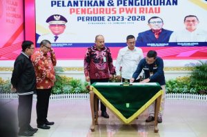 Melindungi Para Wartawan BPJS dan PWI Riau Tandatangani MoU  Ketenagakerjaan