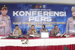 Kapolresta Barelang Gelar Konferensi Pers Penindakan Kegiatan Cipta Kondisi Antisipasi Balap Liar dan Knalpot Brong di Wilayah Kota Batam