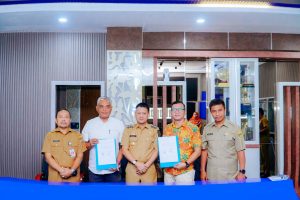 MoU Bawaslu Kampar dan FKDM Kampar, Pj Bupati Kampar Berharap MoU ini Dapat  menjaga Kondusifitas Pemilu 2024.