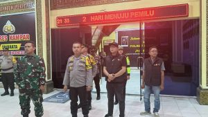 Ketua dan Anggota Bawaslu Kampar Turun Patroli Money Politik Bersama TNI dan Polri