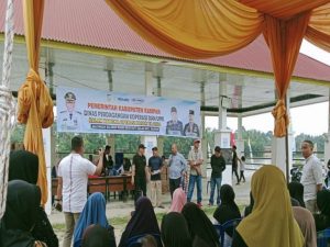 PJ Bupati diwakili Kadis Perdagangan Kampar Gelar Pasar Murah Di Desa Batu Belah Kecamatan Kampar