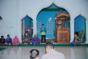 Penjabat Bupati Hambali Halal Bi Halal Di Masjid AT-Taqwa Desa Koto Tibun.