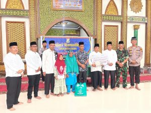 Asisten 1 Bidang Pemerintahan Setda Kabupaten Kampar, Ahmad Yuzar Pimpin Tim Safari Ramadhan DI Mesjid Baiturrahman