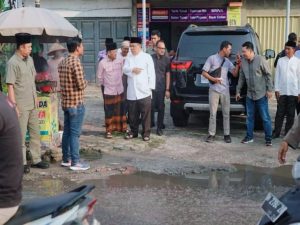 Penjabat Bupati Kampar : “Insya Allah Sebelum Idul Fitri, Kerusakan Jalan Tuah Karya Selesai”