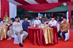 PJ Bupati Kampar Diwakili Asisten I Ahmad Yuzar Buka Puasa Bersama Danyon 132/BS