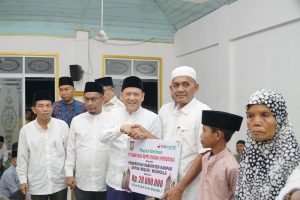 Safari Ramadhan Pj. Bupati Kampar Hambali Serahkan Bantuan Di Desa Pulau Payung.