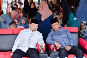 Plh Sekda Ahmad Yuzar Hadiri Halal Bihalal Dan Bagikan Santunan Anak Yatim Di Rumbio Jaya