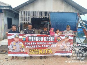 Kegiatan Minggu Kasih Polsek Sungai Beduk Polresta Barelang bersama Masyarakat Kampung Bagan Kel. Tanjung Piayu