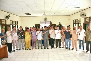 Terkait Administrasi dan Pelaporan Keuangan Pemdes. Ahmad Yuzar : Aparatur Desa Harus Dapat Mengelola Pemerintahan dan Keuangan Dengan Baik.