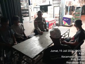 Batara Biru Polsek Sungai Beduk laksanakan patroli dan sambang dialogis berikan rasa aman, Cegah Tindak Kriminal.