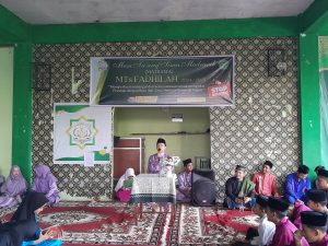 Peringati Tahun Baru Islam MTs Fadhilah Pekanbaru Datangkan Penceramah Ustadz Halim Fuady Siregar S.Pd