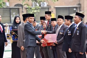 Upacara HUT RI Ke-79, Pj Sekda Kampar Ahmad Yuzar Mengajak menjadi Bangsa Tangguh Demi mewujudkan Nusantara Baru, Indonesia Maju.