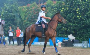 Atlit Berkuda Asal Kampar Aprilio Wabil Ilham Rolesya Sabet 2 Medali Juara di Kejuaraan Berkuda Memanah PON XXI/2024 Aceh – Sumut