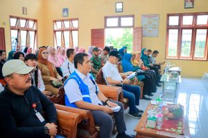 PJ Bupati Kampar Berikan Apresiasi Kepada PT. PLN, perangkat Desa Salo Timur serta seluruh jajaran Rumah Kelor Dapur Aru